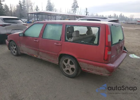1998 Volvo V70 T5 из США, поврежденный, VIN YV1LW5346W2386261